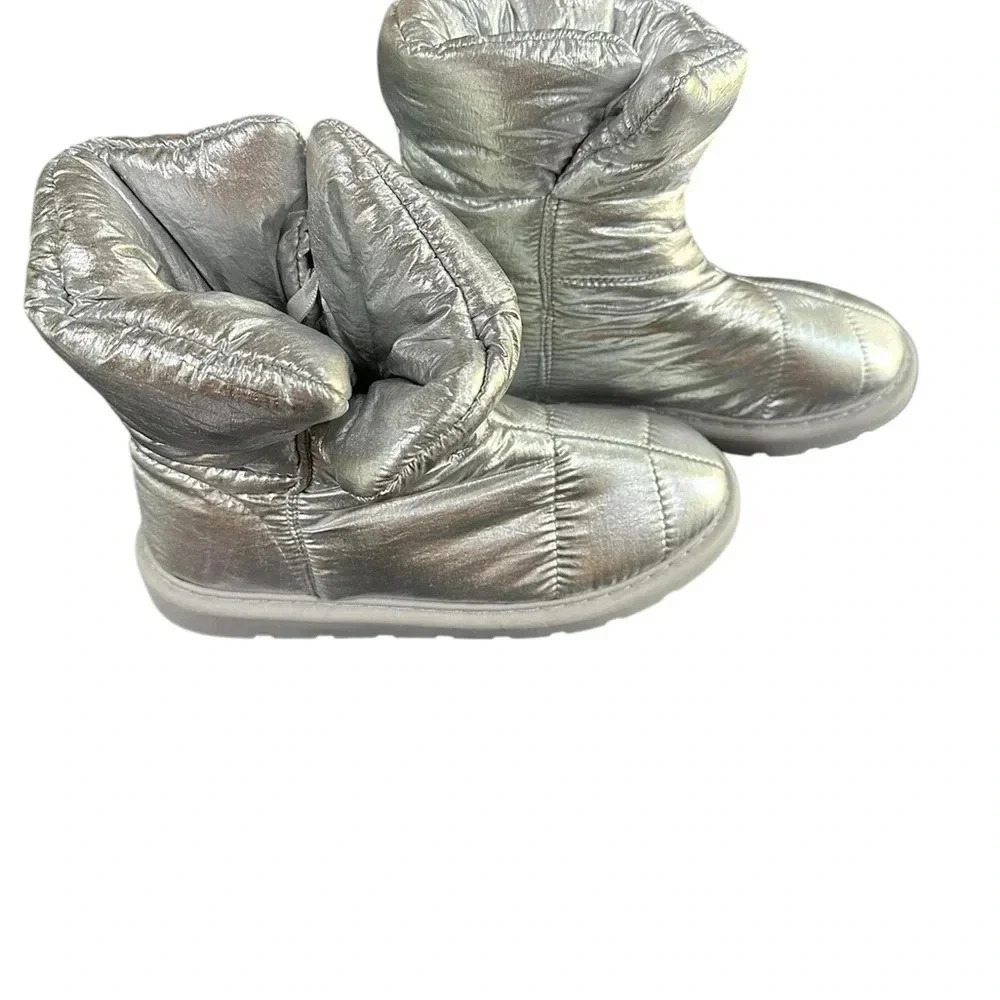 Charlotte Russe winter rain snow boots